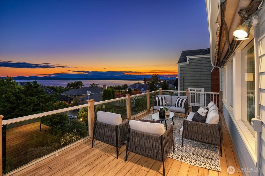 Photo of 2449 43rd Avenue W, Seattle, WA 98199 (MLS # 2570018)