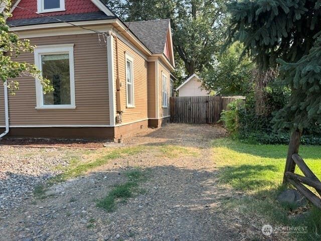 Photo of 822 E Alder ST, Walla Walla, WA 99362 (MLS # 2570476)