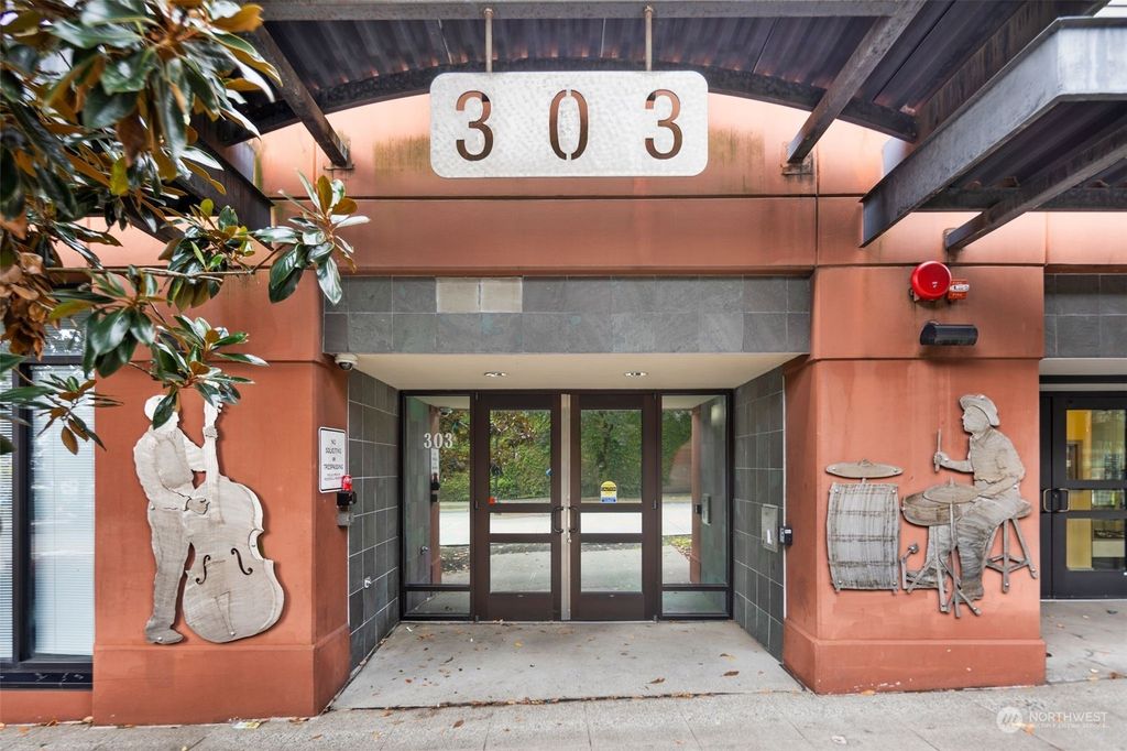 Photo of 303 23rd Avenue S #307, Seattle, WA 98144 (MLS # 2166188)