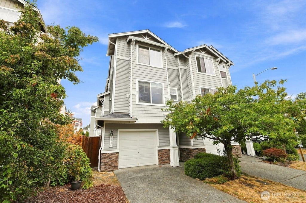 Photo of 333 127th Street SE #A, Everett, WA 98208 (MLS # 2581539)