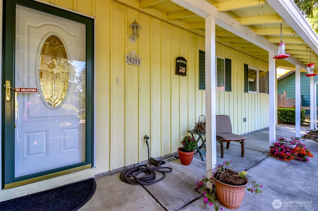 Photo of 30208 27th Avenue S, Federal Way, WA 98003 (MLS # 2553753)