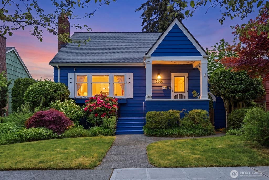 Photo of 7348 Keen Way N, Seattle, WA 98103 (MLS # 2535725)