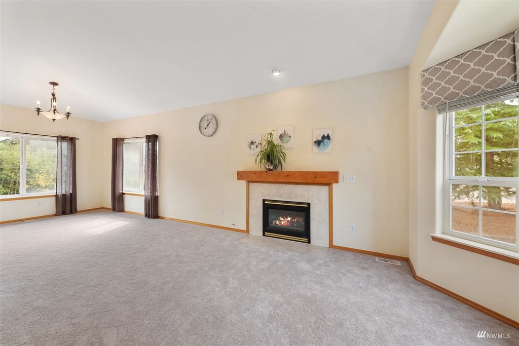 Photo of 7621 82nd Avenue NE, Marysville, WA 98270 (MLS # 1994599)