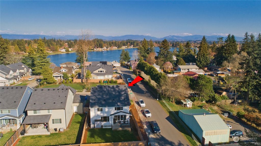 Photo of 26427 134th Place SE Pl, Kent, WA 98042 (MLS # 2213138)