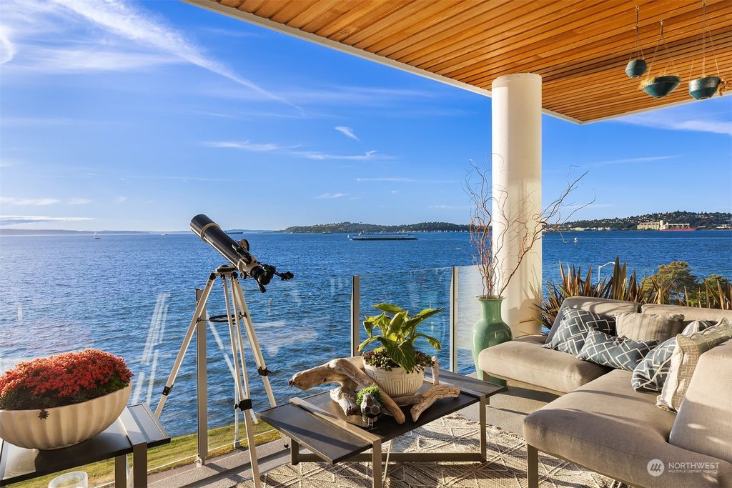 Photo of 1250 Alki Avenue SW #5C, Seattle, WA 98116 (MLS # 2299936)