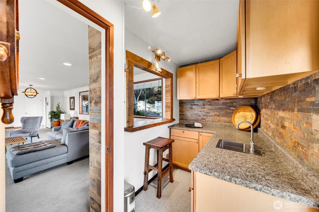 listing image 9364057688192213346