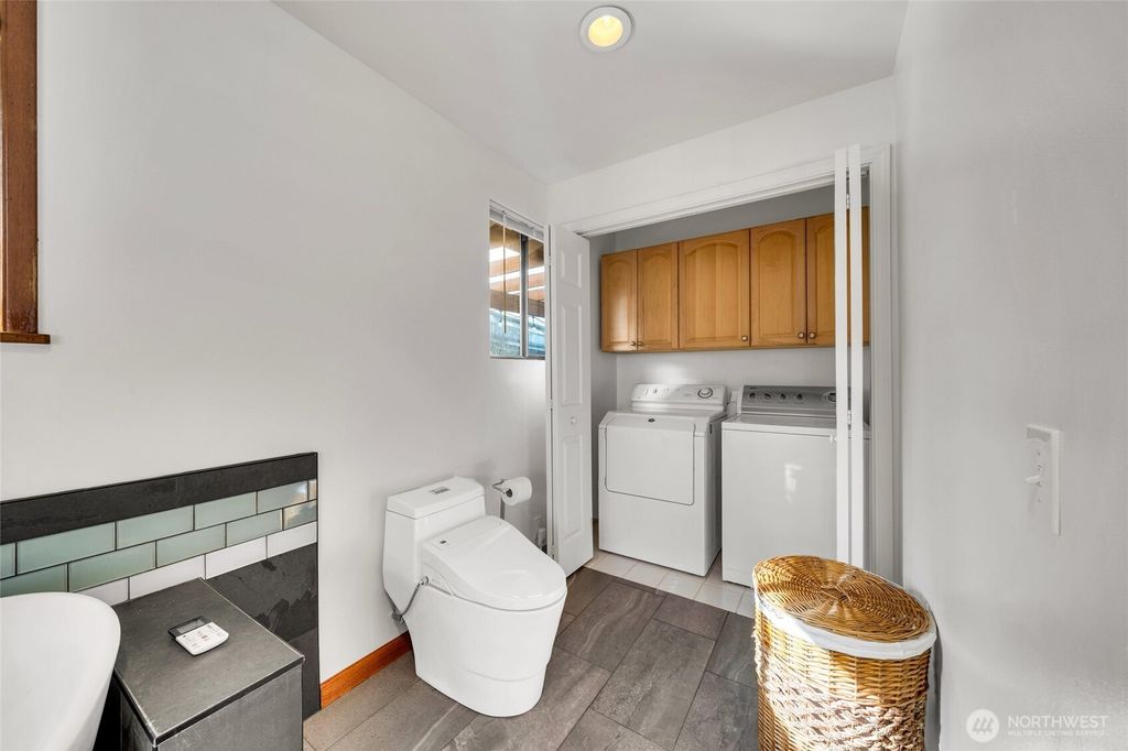 listing image 9368151677178708804