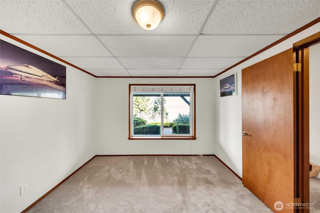 listing image 9361845698198849380
