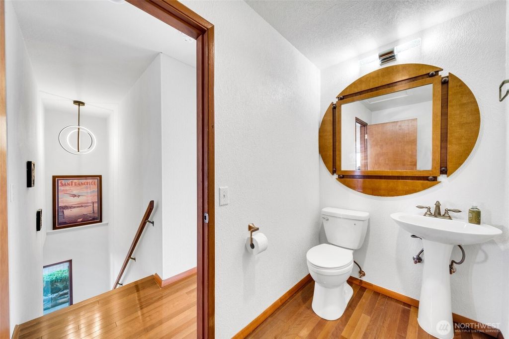 listing image 9368342565424366868