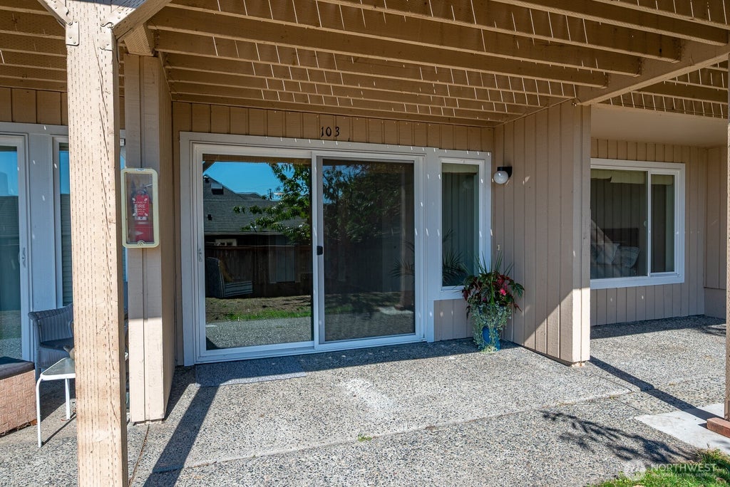 Photo of 1188 SE Pioneer Way #103, Oak Harbor, WA 98277 (MLS # 2578041)