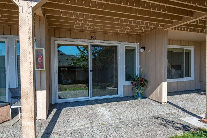 1188 SE Pioneer Way 103