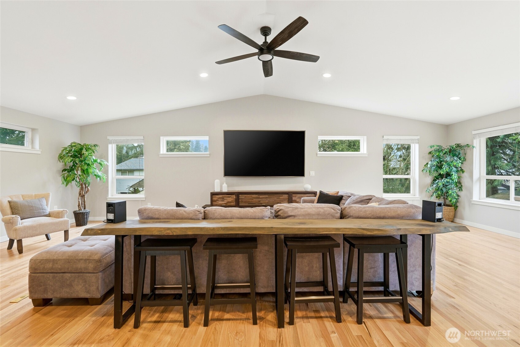 32130 27th Avenue SW