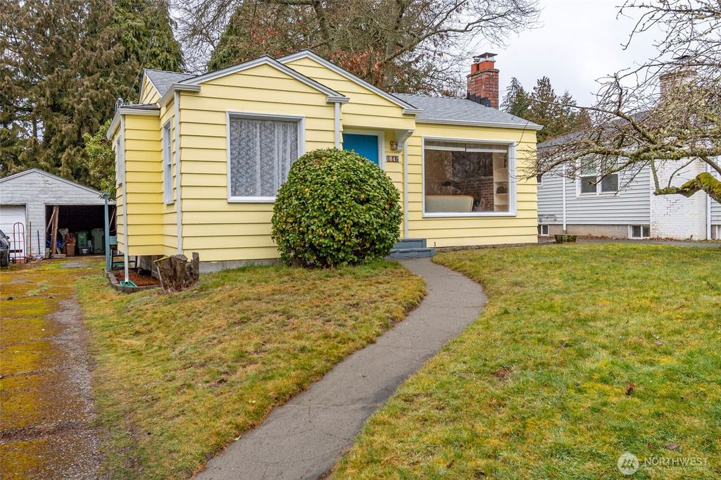 Photo of 1042 NE 94th Street, Seattle, WA 98115 (MLS # 2334379)
