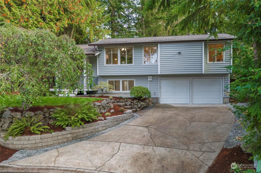 Photo of 2125 SW 308th Court, Federal Way, WA 98023 (MLS # 2300169)