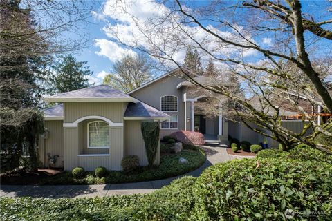Photo of 109 211th Place NE, Sammamish, WA 98074 (MLS # 2504603)
