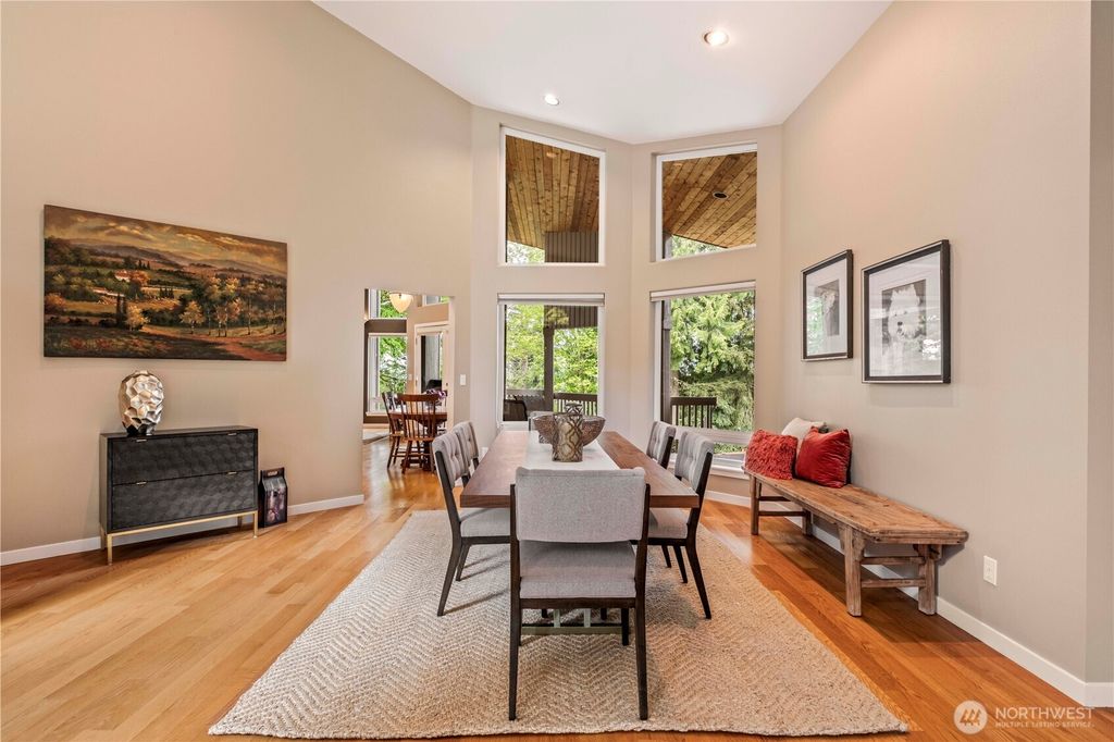 Photo of 109 211th Place NE, Sammamish, WA 98074 (MLS # 2504603)
