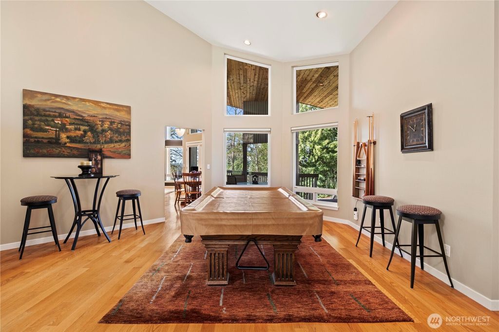 Photo of 109 211th Place NE, Sammamish, WA 98074 (MLS # 2504603)