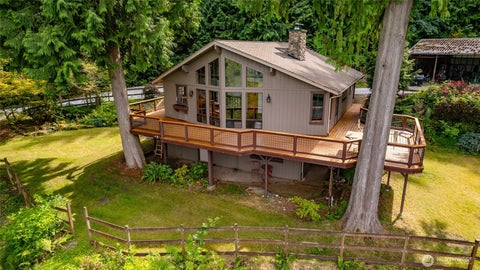 Photo of 22426 Criddle Lane, Mount Vernon, WA 98274 (MLS # 2536594)