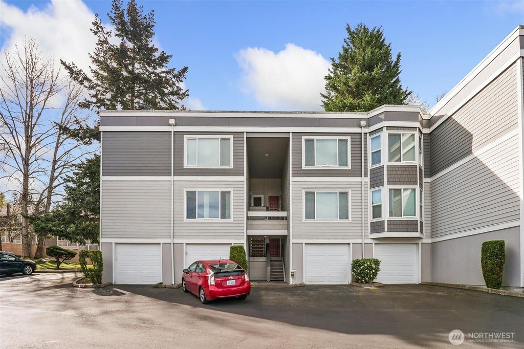 Photo of 4208 Factoria Boulevard SE #C1, Bellevue, WA 98006 (MLS # 2356019)