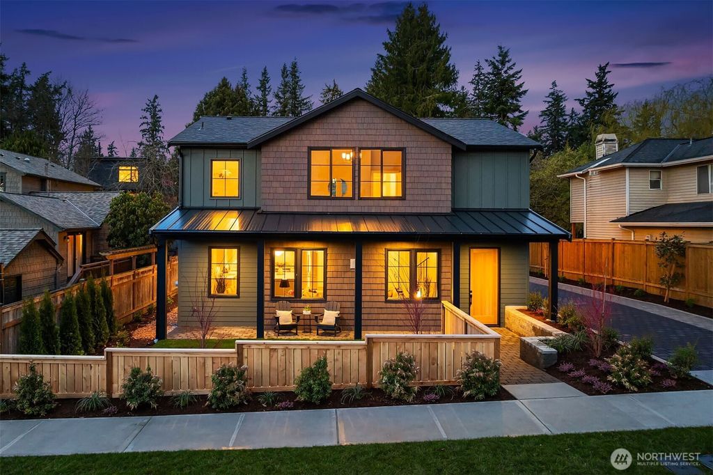 Photo of 11416 NE 90th Street, Kirkland, WA 98033 (MLS # 2508261)