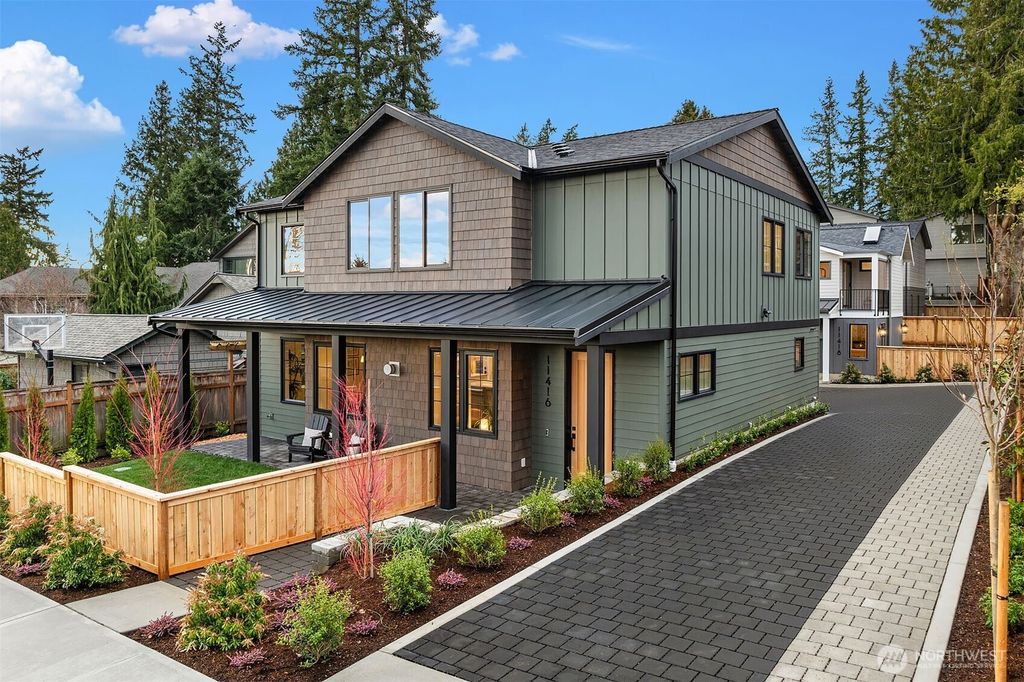 Photo of 11416 NE 90th Street, Kirkland, WA 98033 (MLS # 2508261)