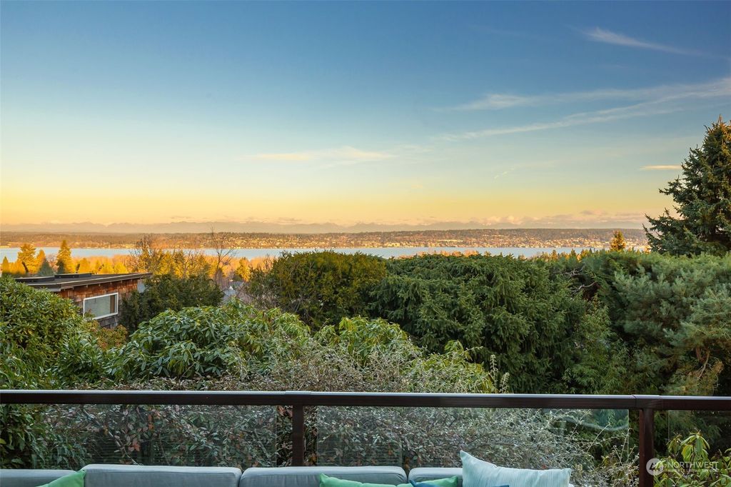Photo of 6500 50th Ave NE Ave, Seattle, WA 98115 (MLS # 2196520)