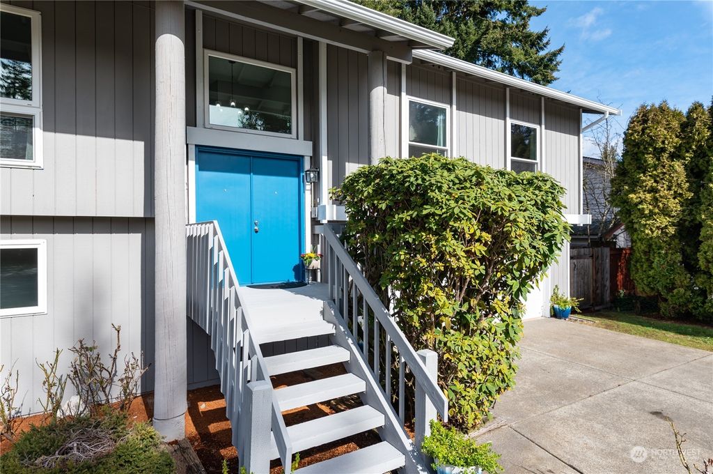 Photo of 15606 SE 179th Street, Renton, WA 98058 (MLS # 2044140)