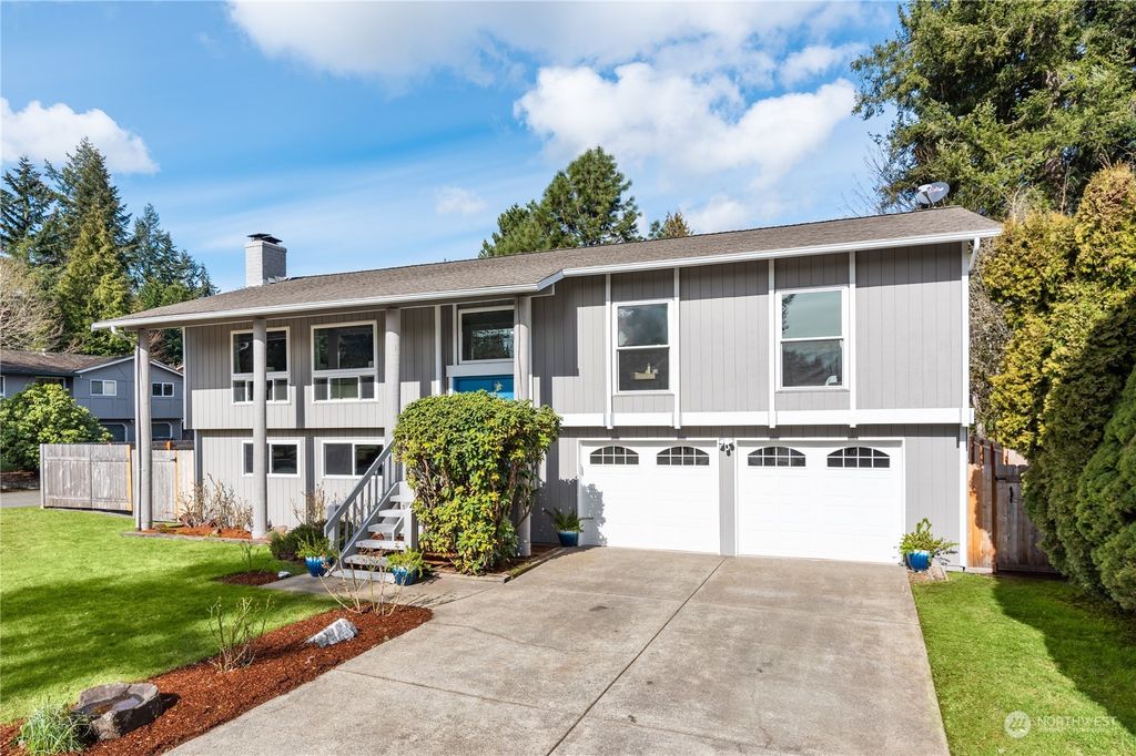 Photo of 15606 SE 179th Street, Renton, WA 98058 (MLS # 2044140)