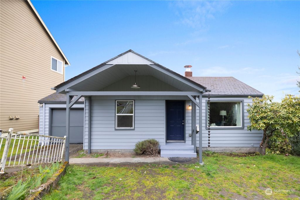 Photo of 357 Bronson Way NE, Renton, WA 98056 (MLS # 2058684)