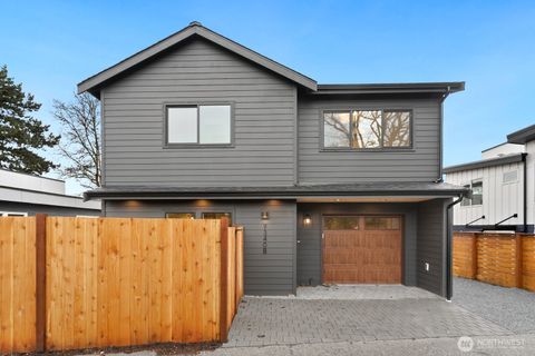 Photo of 7340 B 40th Avenue NE, Seattle, WA 98115 (MLS # 2495519)