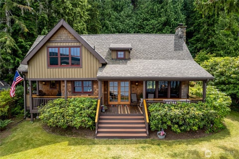 Photo of 33707 South Shore Drive, Mount Vernon, WA 98274 (MLS # 2558304)