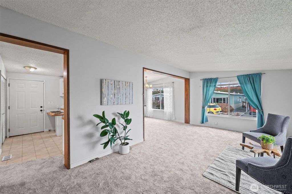 Photo of 10522 60th Street Ct E, Puyallup, WA 98372 (MLS # 2457307)