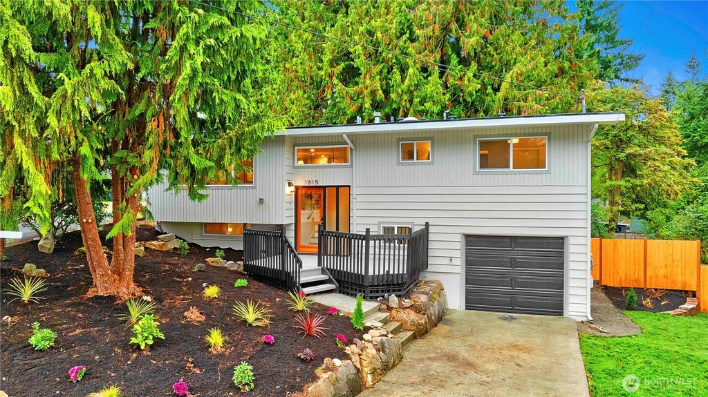 Photo of 1815 201st Place SW, Lynnwood, WA 98036 (MLS # 2446080)