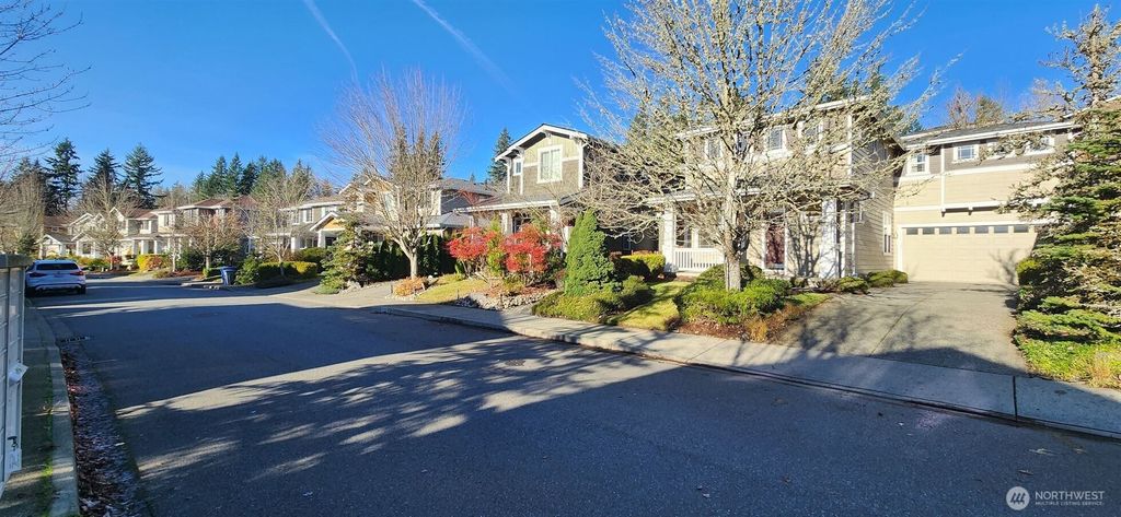 Photo of 24202 SE 21st Street, Sammamish, WA 98075 (MLS # 2458328)