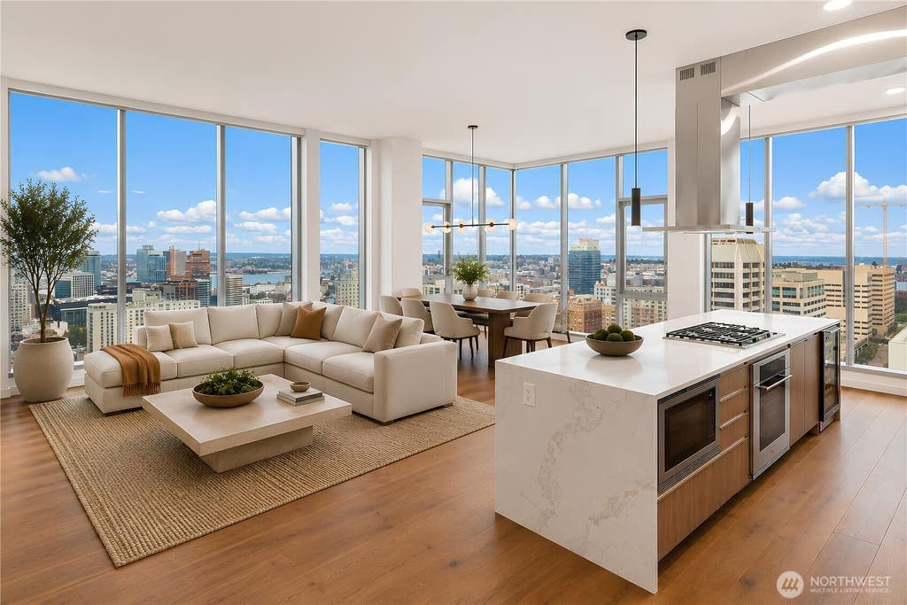 Photo of 800 Columbia Street #3605, Seattle, WA 98104 (MLS # 2570293)