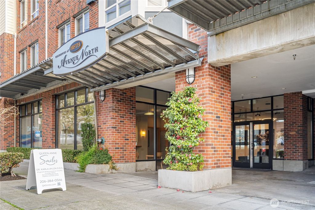 Photo of 812 5th Avenue N #315, Seattle, WA 98109 (MLS # 2347225)