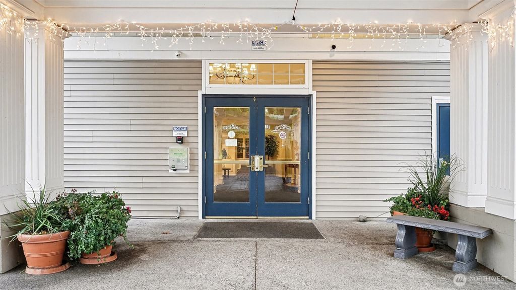 Photo of 2244 132nd Ave Ave SE #B-305, Bellevue, WA 98005 (MLS # 2464164)