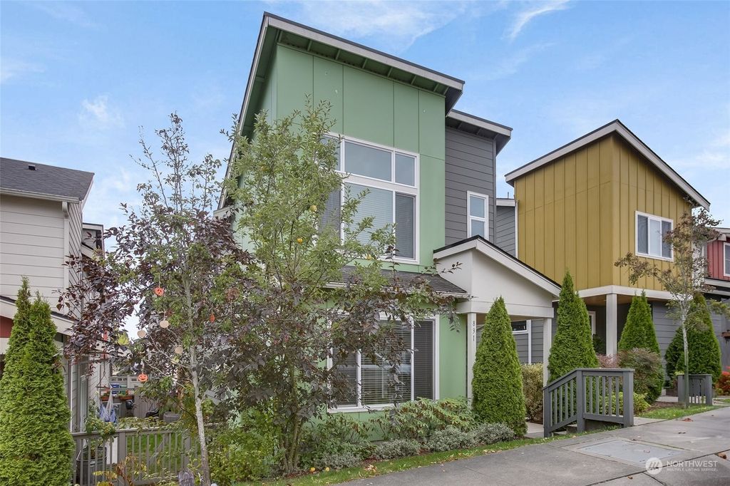 Photo of 831 SW 96th Place, Seattle, WA 98106 (MLS # 2169411)