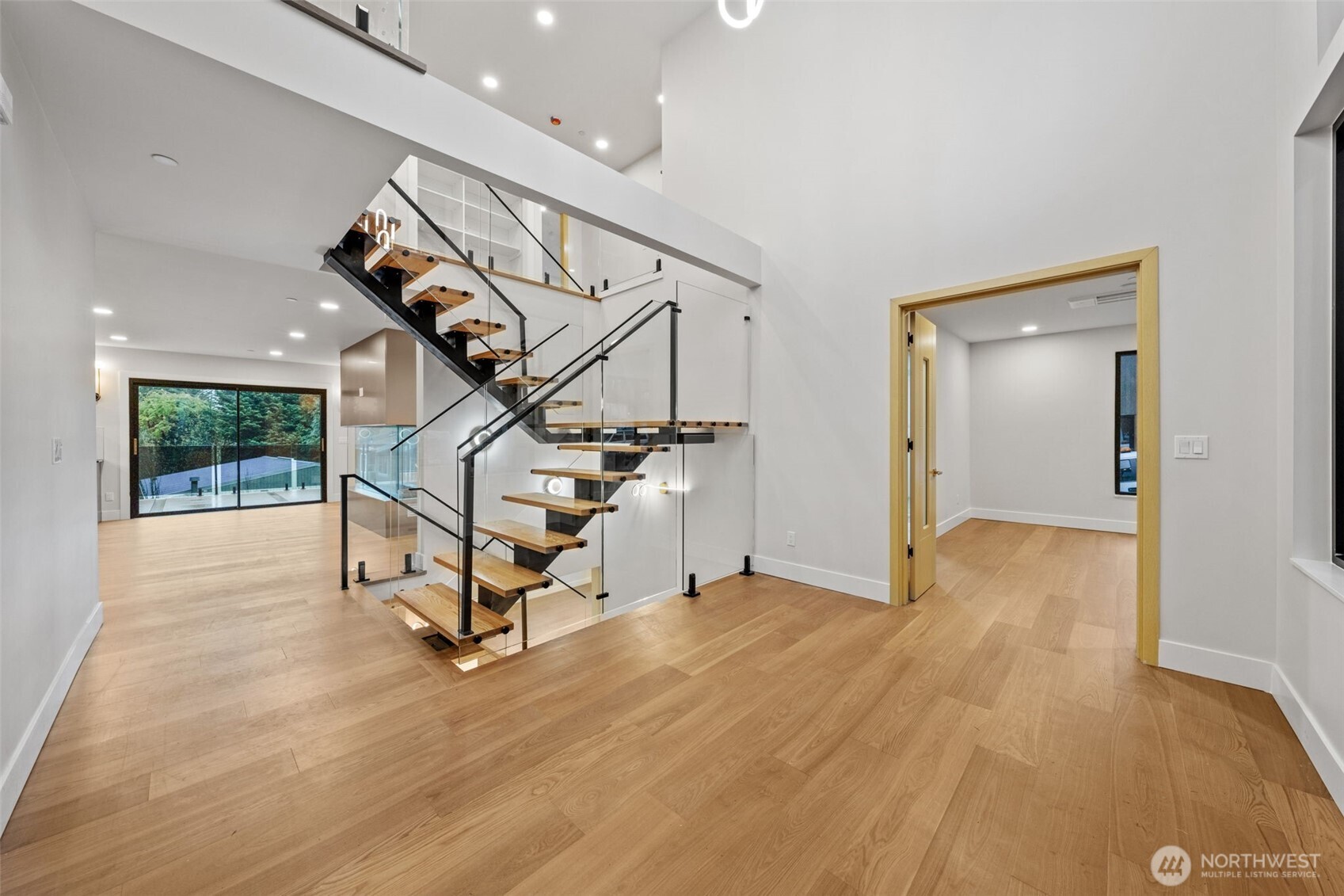 7905 240th Street SW