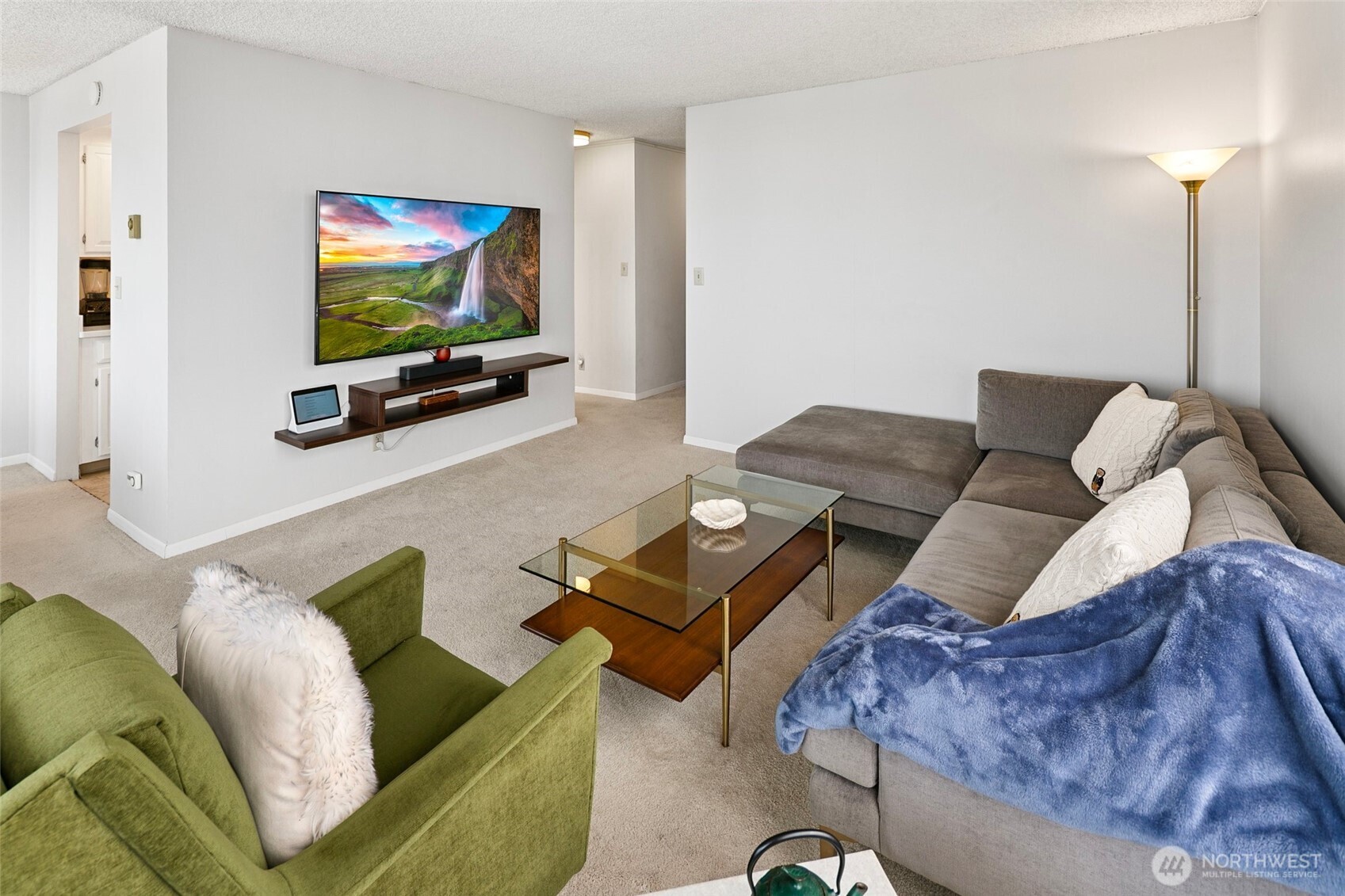 2201 3rd Avenue 1404
