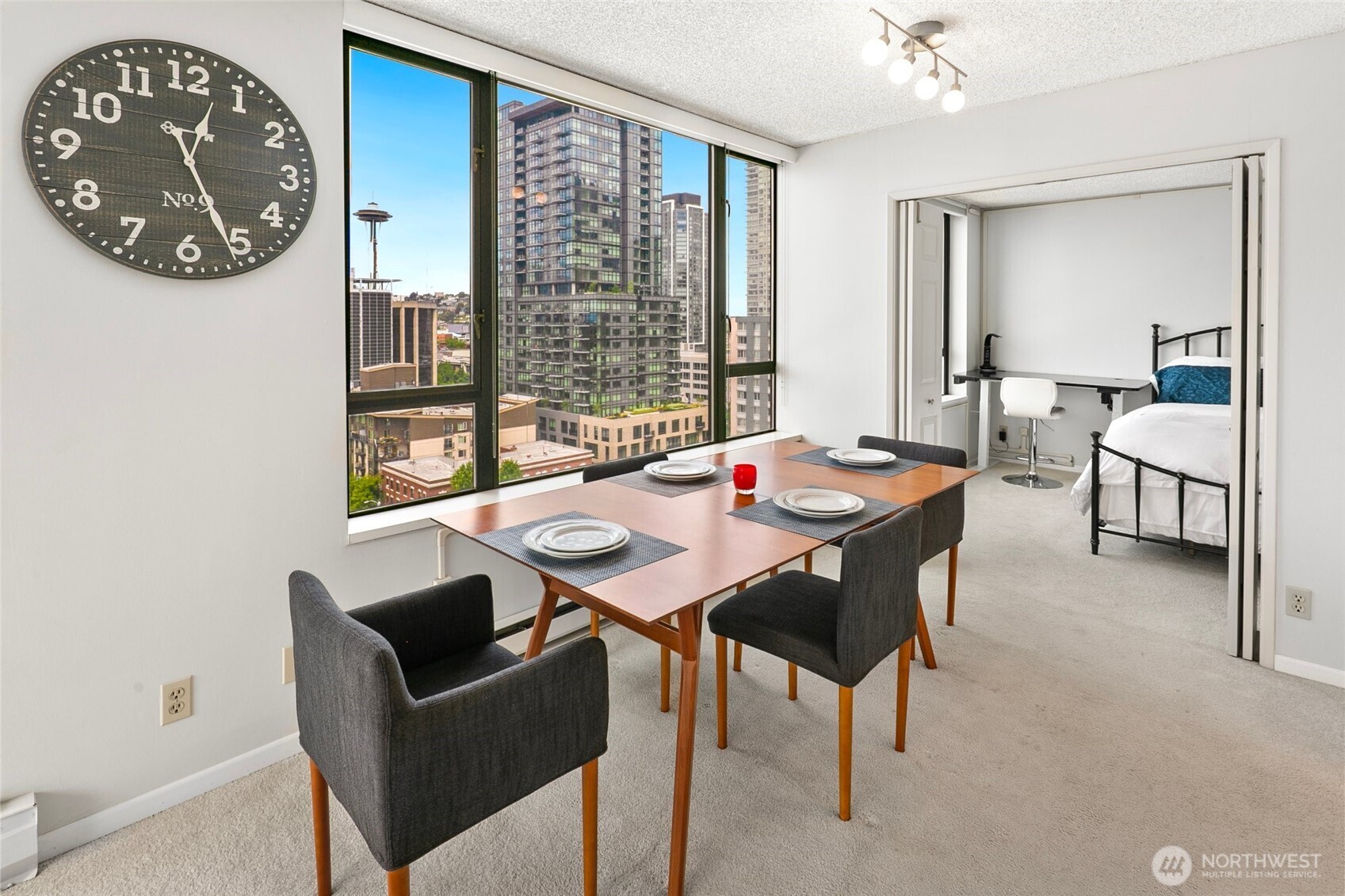2201 3rd Avenue 1404