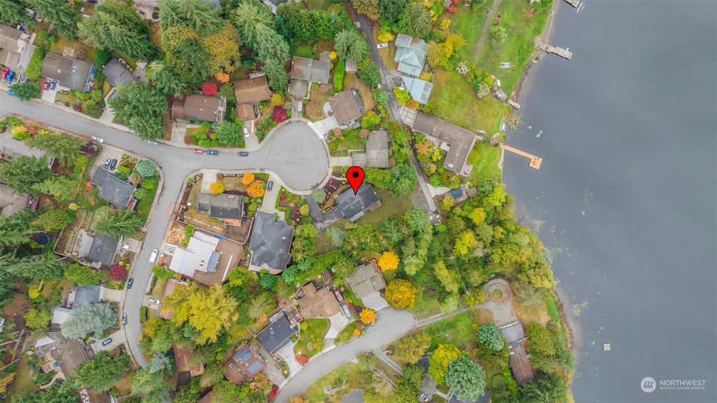 Photo of 16414 SE 21st Place, Bellevue, WA 98008 (MLS # 2013173)