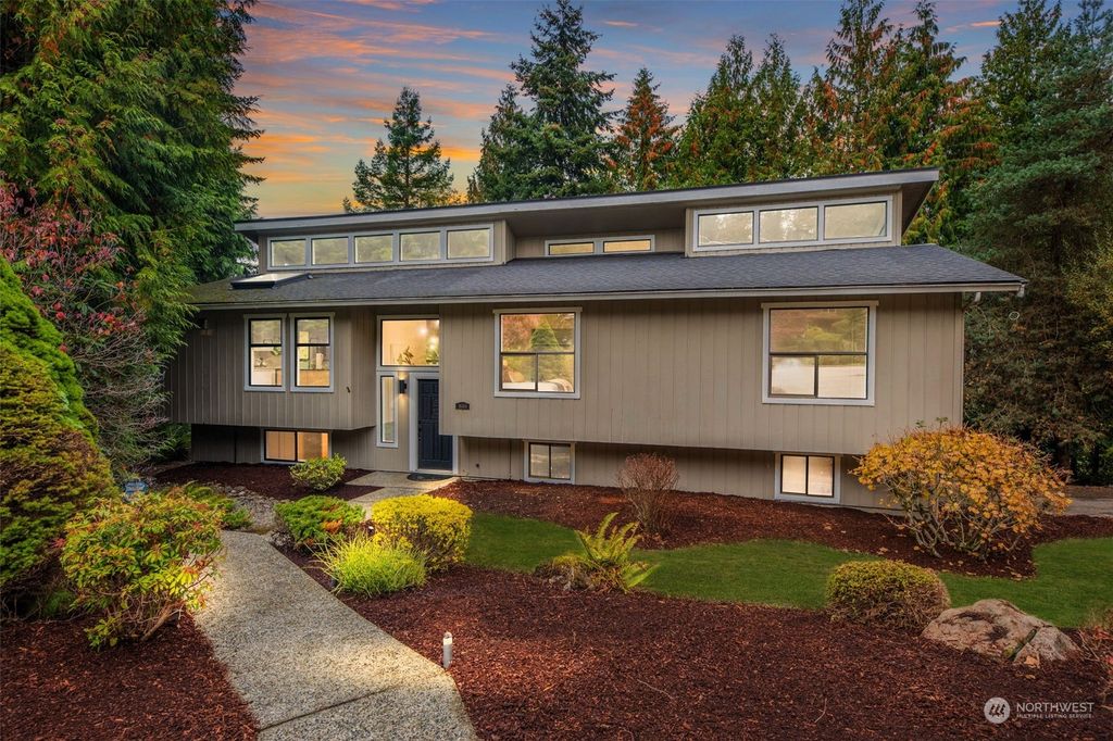 Photo of 16414 SE 21st Place, Bellevue, WA 98008 (MLS # 2013173)