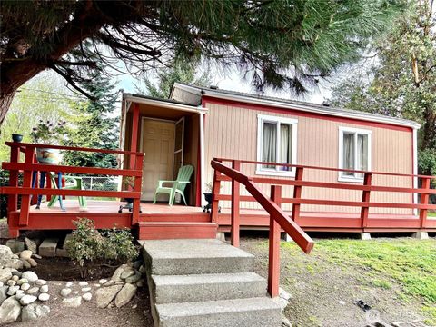 Photo of 10028 30th Avenue SW, Seattle, WA 98146 (MLS # 2507128)