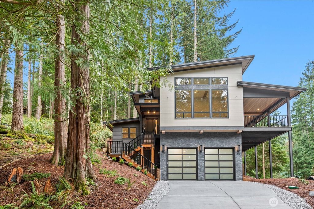 Photo of 32 Bramble Way, Bellingham, WA 98229 (MLS # 2509192)