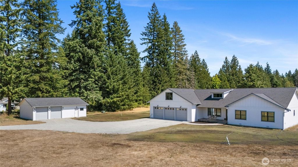 Photo of 27529 35th Avenue NE, Arlington, WA 98223 (MLS # 2420798)