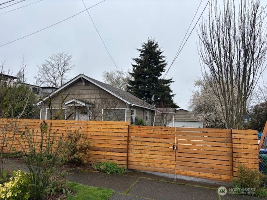 Photo of 3847 19th Avenue SW, Seattle, WA 98106 (MLS # 2394138)