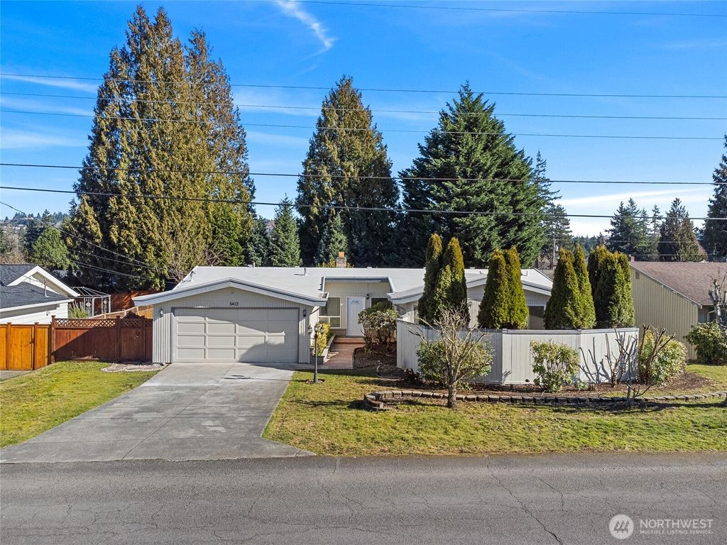 Photo of 5412 116th Place SE, Bellevue, WA 98006 (MLS # 2475950)