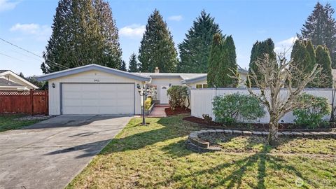 Photo of 5412 116th Place SE, Bellevue, WA 98006 (MLS # 2475950)