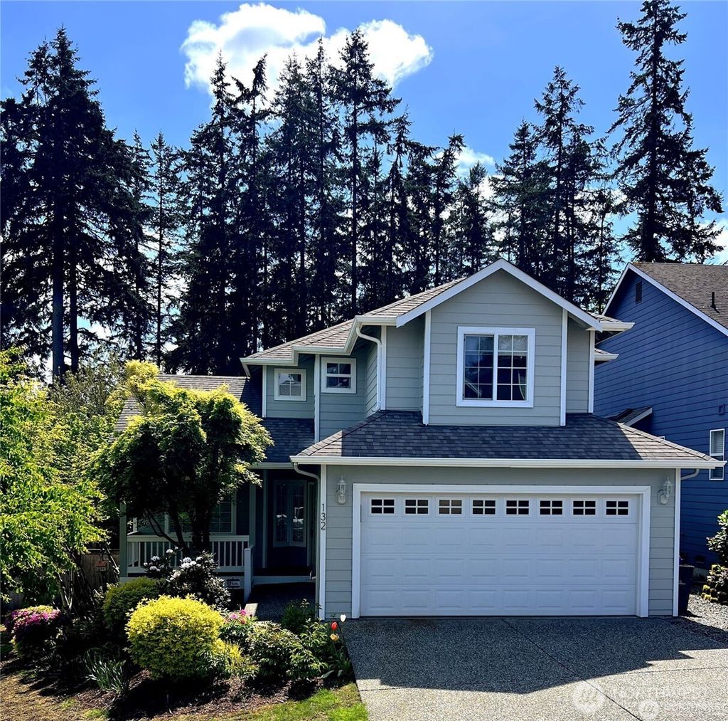 Photo of 132 SE 170th Place SE, Bothell, WA 98012 (MLS # 2471832)